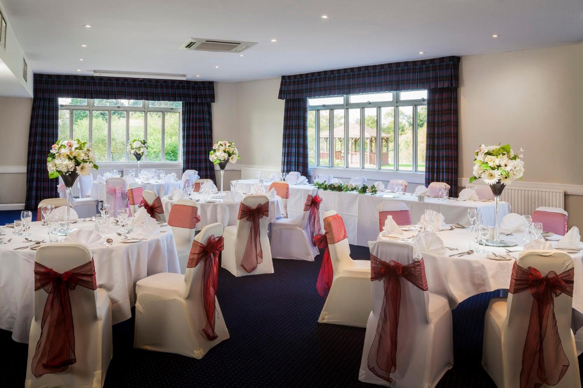 Holiday Inn Basildon By Ihg Kültér fotó